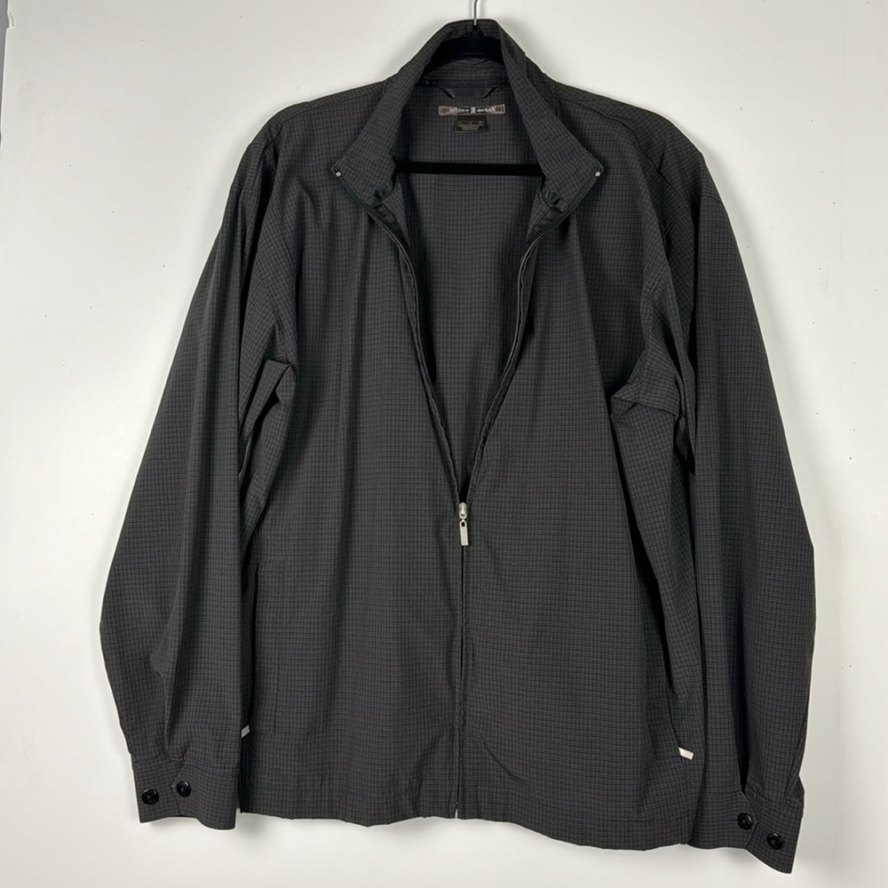 TIGER WOODS SZ L wind breaker EUC full zip 2 zip pockets Dark Grey  Black Golf